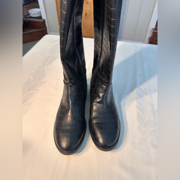 Aerosoles Berri Faux Crocodile Skin Tall Boots Black Sz 8 Like New Classic - Picture 4 of 11